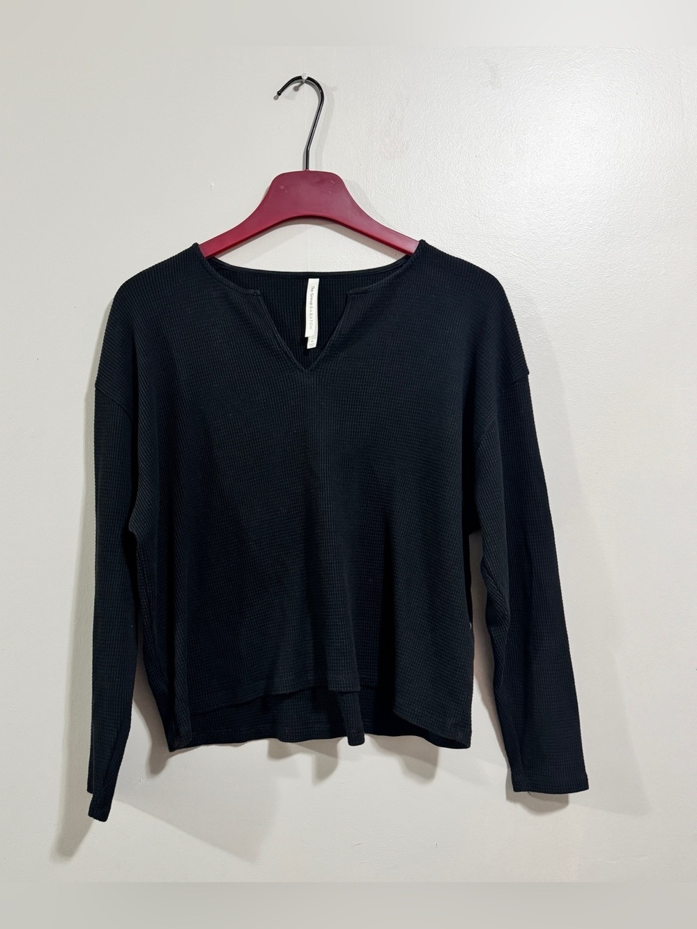 Aritzia Babaton Black Waffle Knit Long Sleeve Top Relaxed Fit Size Medium